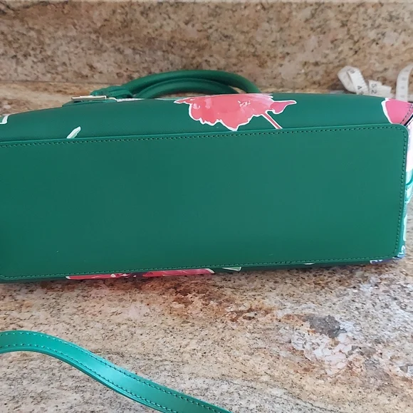 Kate Spade purse - Picture 4 of 5